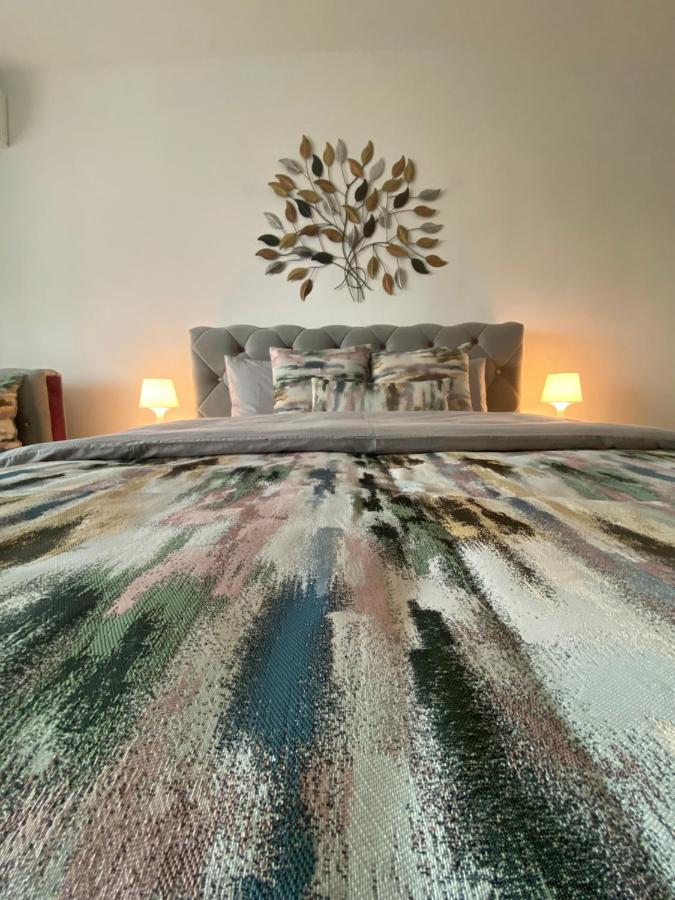 Eden Luxury Lägenhet Brăila Exteriör bild